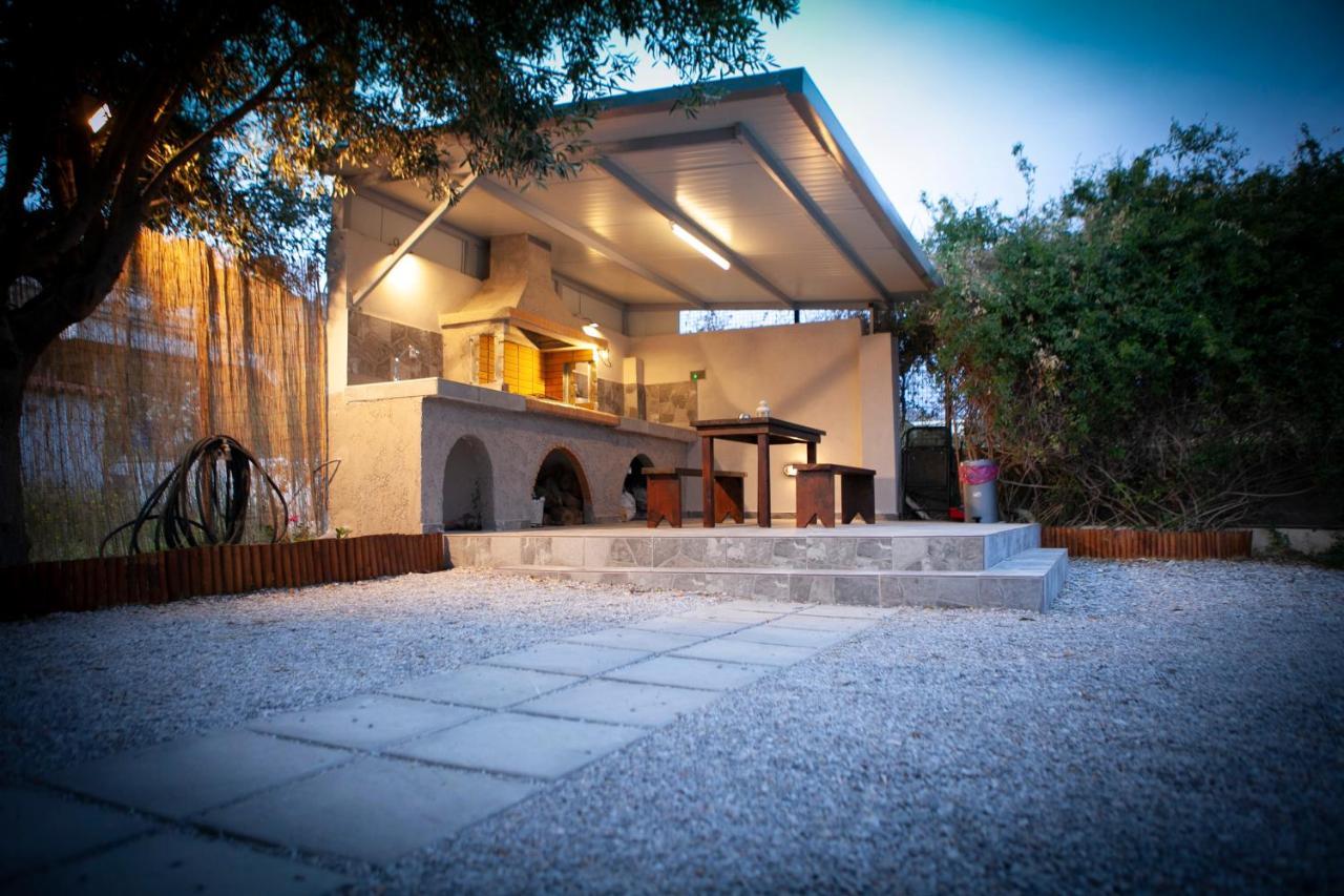 House On The Beach Salamine Extérieur photo